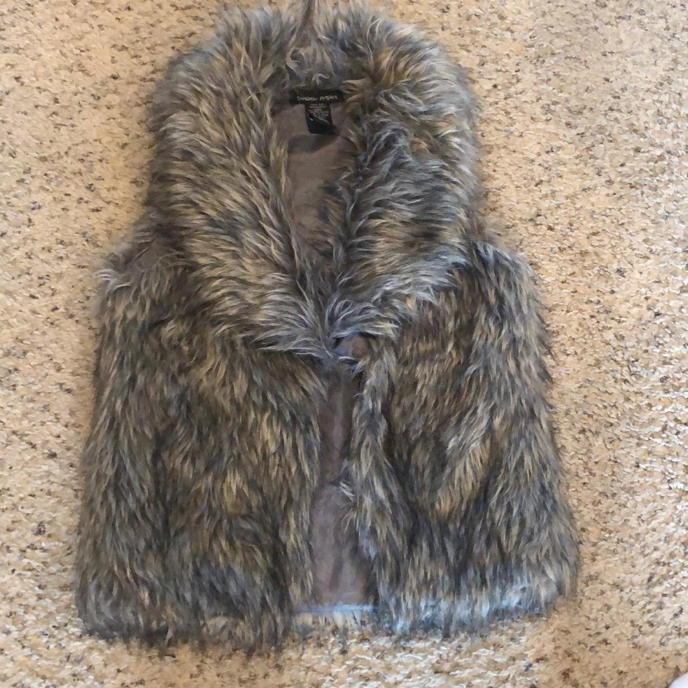 Faux Fur Vest. Size Small